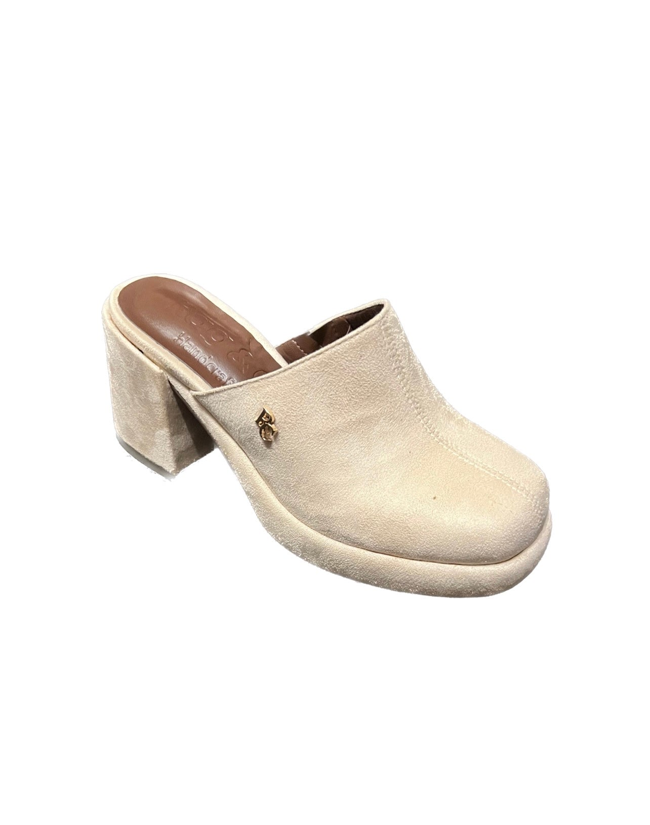 Fashion beige clogs